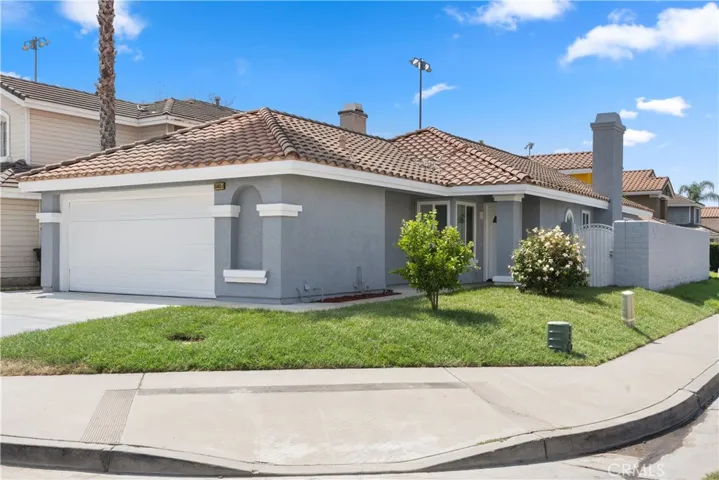 11410 Lime Orchard Lane, Fontana, California 92337