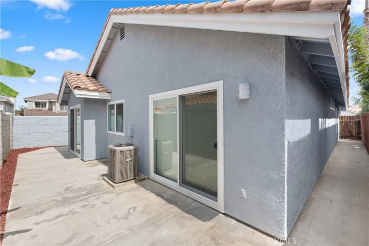 11410 Lime Orchard Lane, Fontana, California 92337