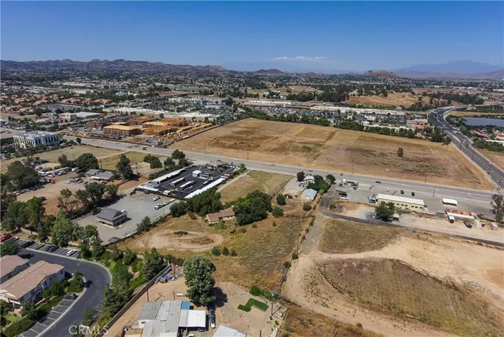 25275 Jefferson Avenue, Murrieta, California 92562