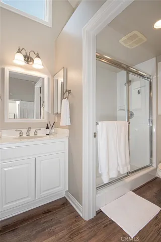 124 Garnet Avenue, Newport Beach, California 92662