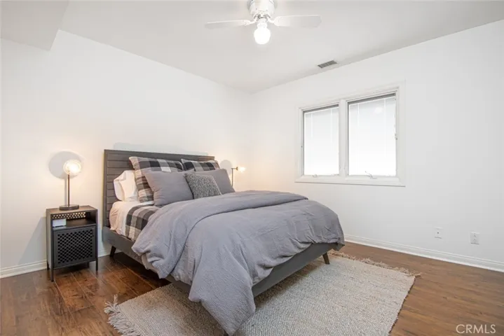 124 Garnet Avenue, Newport Beach, California 92662