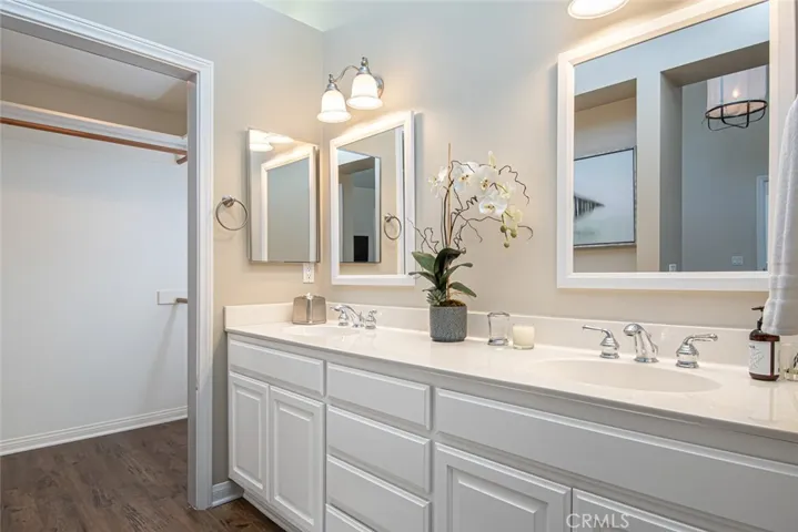 124 Garnet Avenue, Newport Beach, California 92662