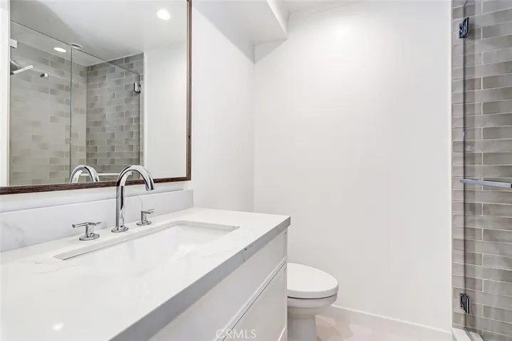 412 Manhattan Ave, Manhattan Beach, California 90266