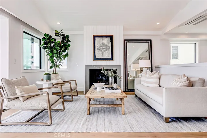 412 Manhattan Ave, Manhattan Beach, California 90266