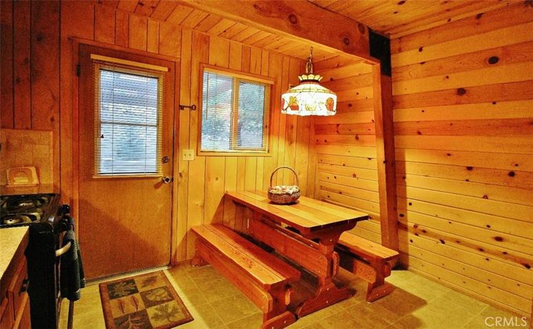 Kitchen Dining rea