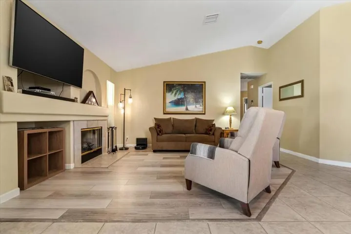 12-80595 Willow Ln-15