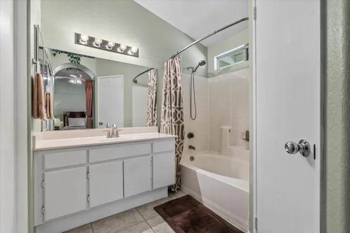19-80595 Willow Ln-19