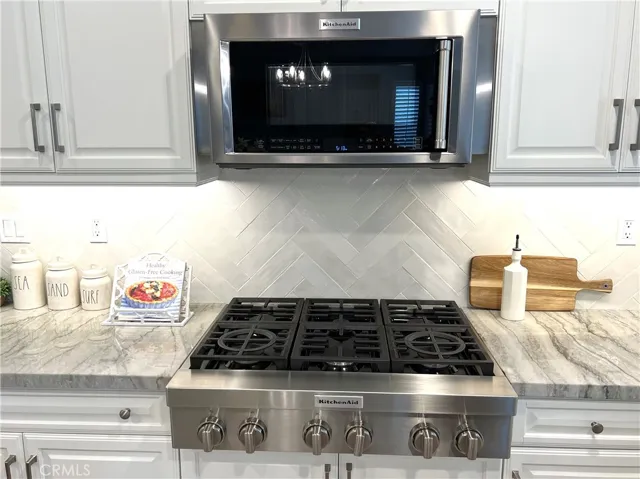 37028 Almond Circle, Murrieta, California 92563