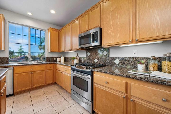 5018 Bella Collina, Oceanside, California 92056