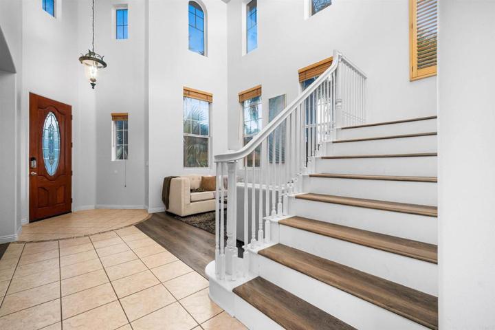 5018 Bella Collina, Oceanside, California 92056