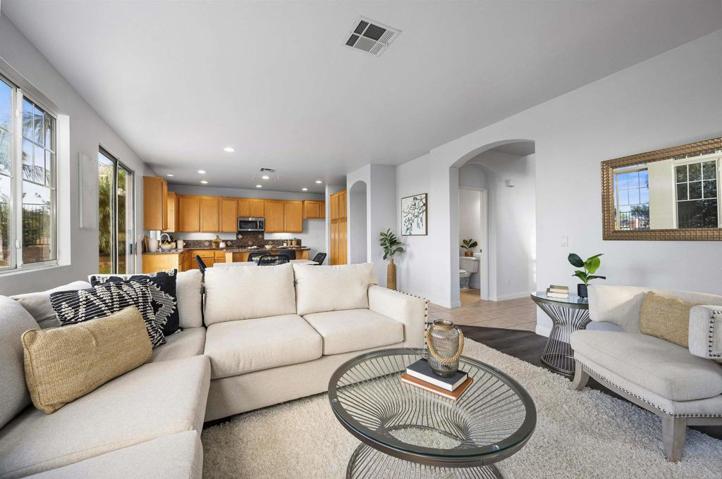 5018 Bella Collina, Oceanside, California 92056