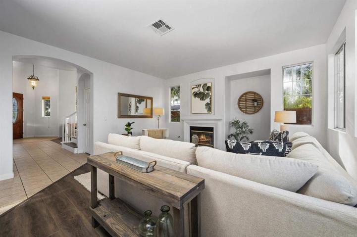 5018 Bella Collina, Oceanside, California 92056