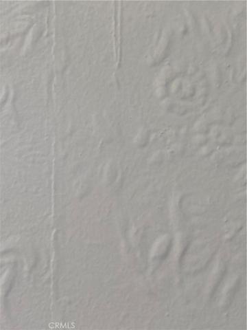 Flower design in drywall