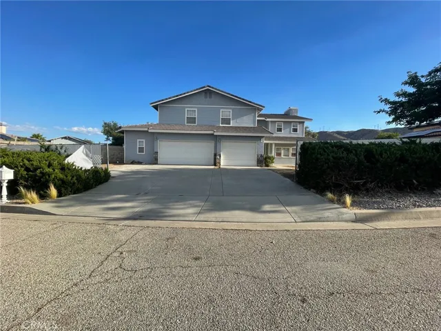 6122 Parker Drive, Palmdale, California 93551