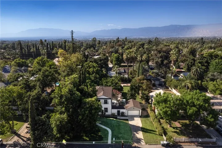 1110 Cedar Avenue, Redlands, California 92373