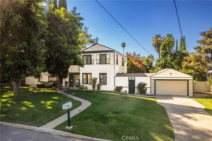 1110 Cedar Avenue, Redlands, California 92373
