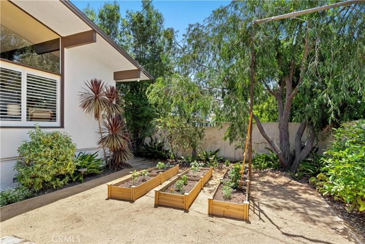 17421 Lido Lane, Huntington Beach, California 92647