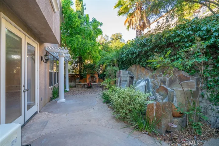 6210 Lomitas Drive, Los Angeles, California 90042