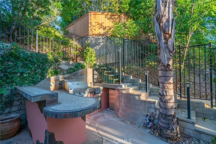 6210 Lomitas Drive, Los Angeles, California 90042