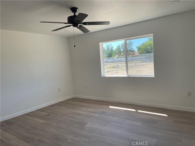 8843 Arrowhead Lake, Hesperia, California 92345