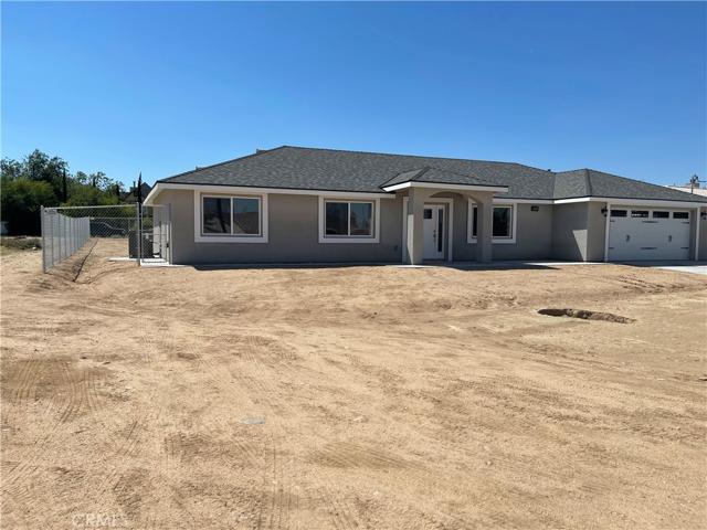 8843 Arrowhead Lake, Hesperia, California 92345