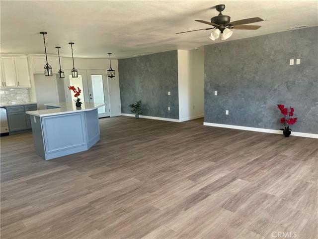 8843 Arrowhead Lake, Hesperia, California 92345