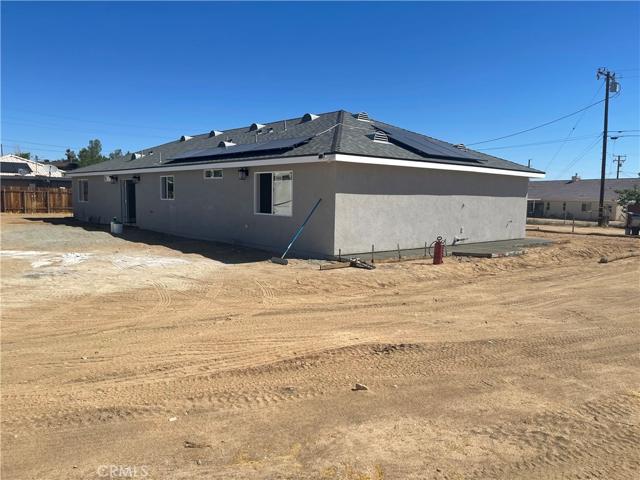 8843 Arrowhead Lake, Hesperia, California 92345