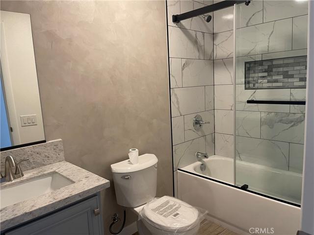8843 Arrowhead Lake, Hesperia, California 92345