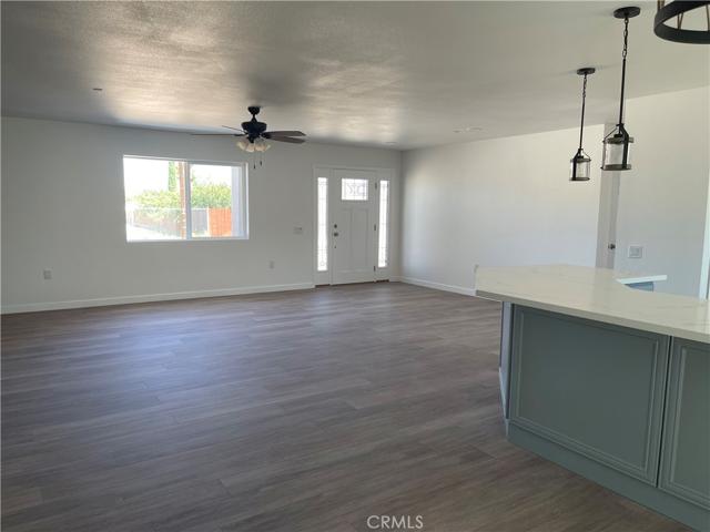 8843 Arrowhead Lake, Hesperia, California 92345