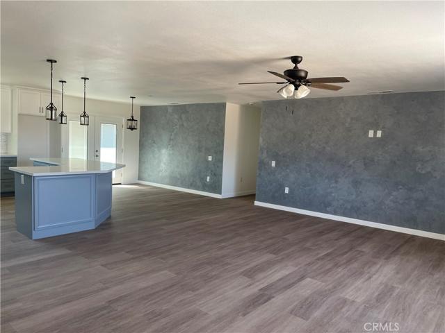 8843 Arrowhead Lake, Hesperia, California 92345
