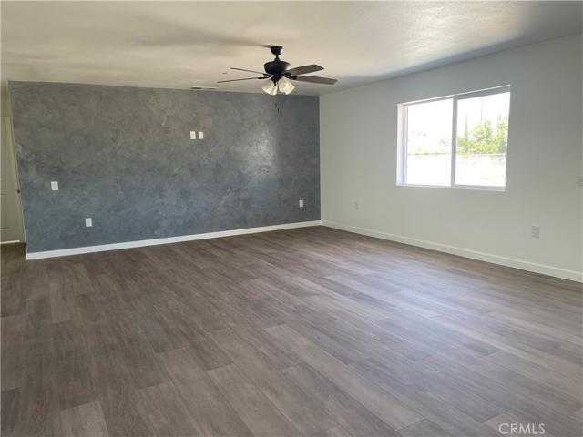 8843 Arrowhead Lake, Hesperia, California 92345