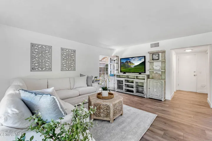 1384 whitehall pl, westlake village -  h