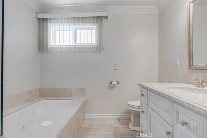 414 Carnation Avenue, Corona del Mar, California 92625