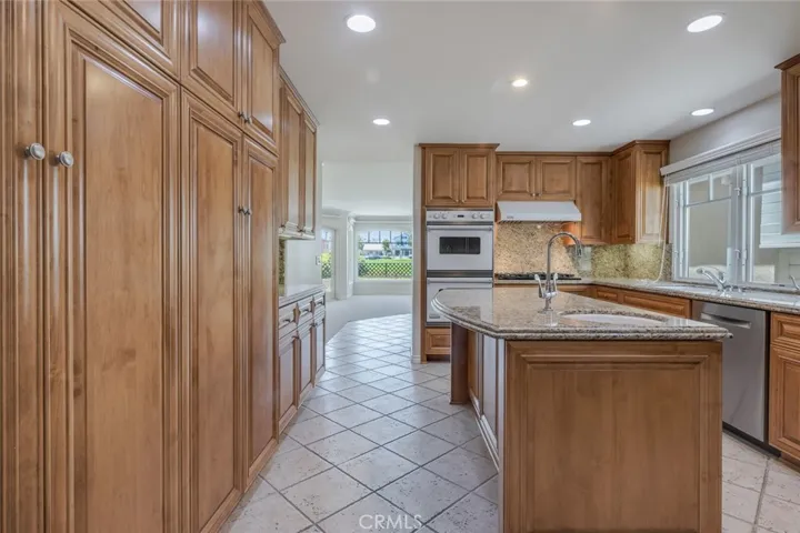 414 Carnation Avenue, Corona del Mar, California 92625