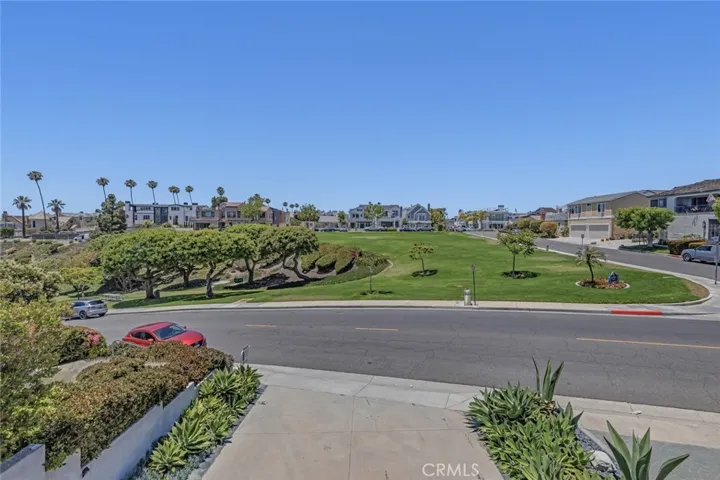414 Carnation Avenue, Corona del Mar, California 92625