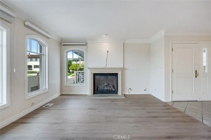 414 Carnation Avenue, Corona del Mar, California 92625