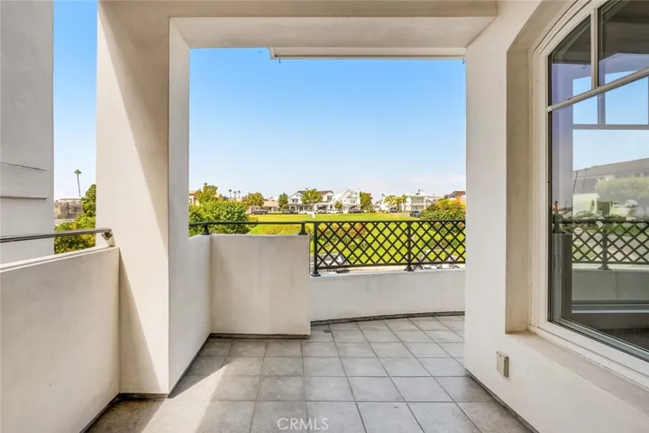 414 Carnation Avenue, Corona del Mar, California 92625