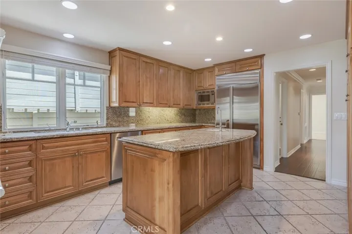 414 Carnation Avenue, Corona del Mar, California 92625
