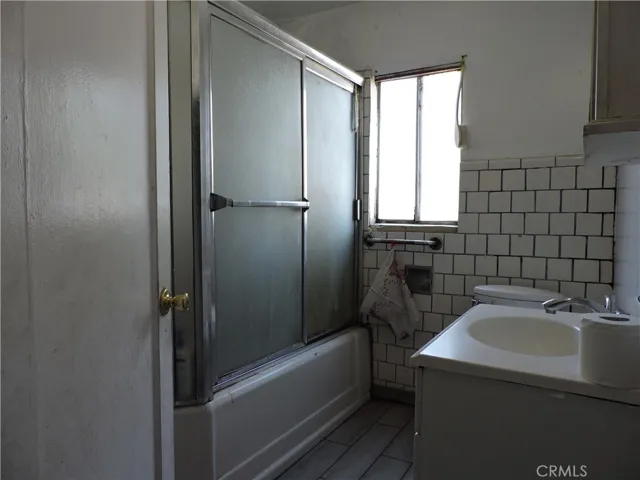 3967 Ellis Street, Corona, California 92879