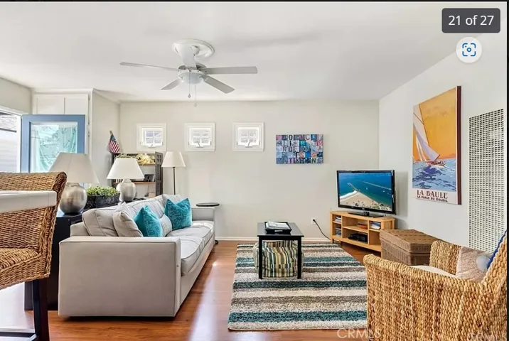 330 1/2 Amethyst Avenue, Newport Beach, California 92662