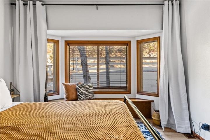26615 Modoc Lane, Lake Arrowhead, California 92352