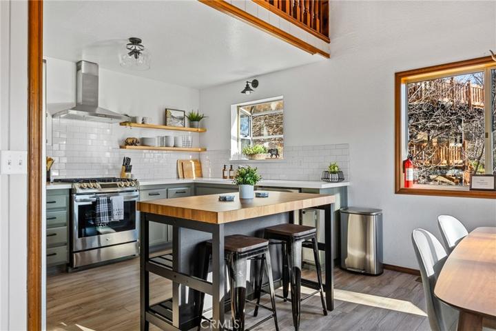 26615 Modoc Lane, Lake Arrowhead, California 92352