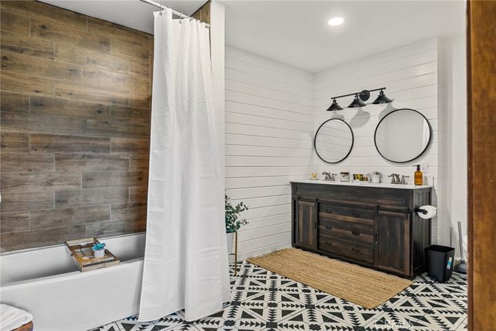 26615 Modoc Lane, Lake Arrowhead, California 92352