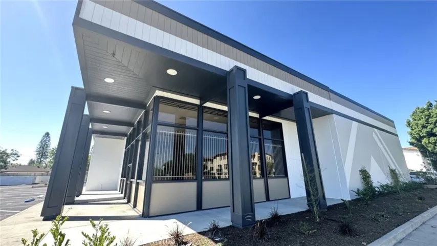 1640 E Lincoln Avenue, Anaheim, California 92805