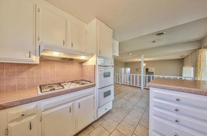 19360 Bellinzona Avenue, Salinas, California 93906