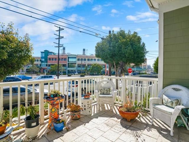 536 N Francisca Avenue Unit B, Redondo Beach, California 90277
