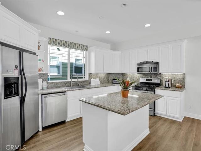 536 N Francisca Avenue Unit B, Redondo Beach, California 90277