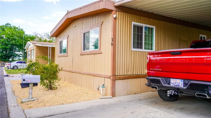 43850 20th E Street Unit 36, Lancaster, California 93535