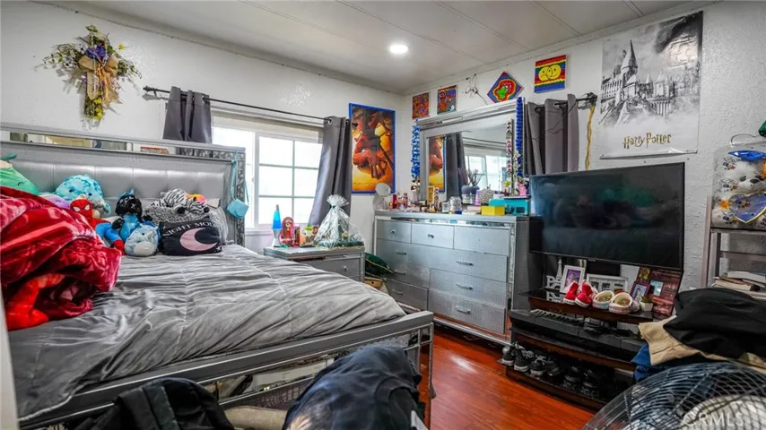 43850 20th E Street Unit 36, Lancaster, California 93535
