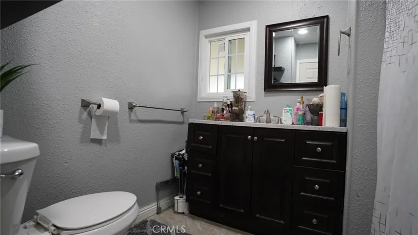 43850 20th E Street Unit 36, Lancaster, California 93535